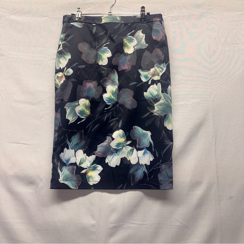Ovi Blue‎ Floral Pencil Skirt medium